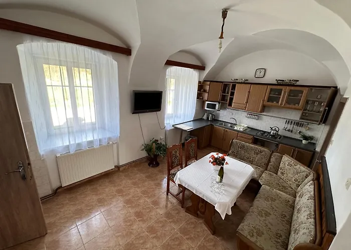 Kadovsky Dvur * Sněžné